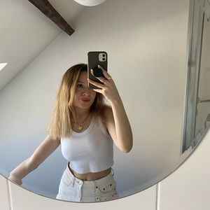 Meet your Posher, Anastasia